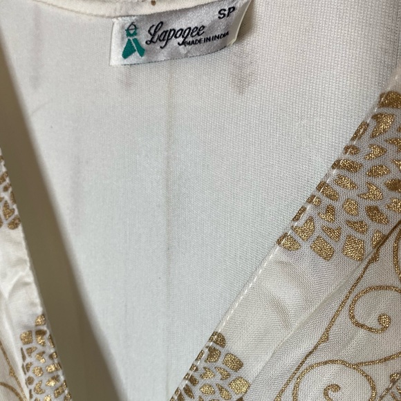 Brand New! Lapogee  Printed Cream and Gold Summer Dress with Pockets. Size SP - Picture 4 of 9